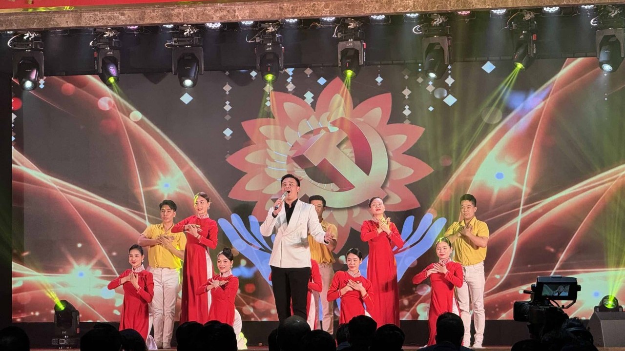 Hà Nội trao 35 giải thưởng báo chí về xây dựng Đảng và hệ thống chính trị Thủ đô