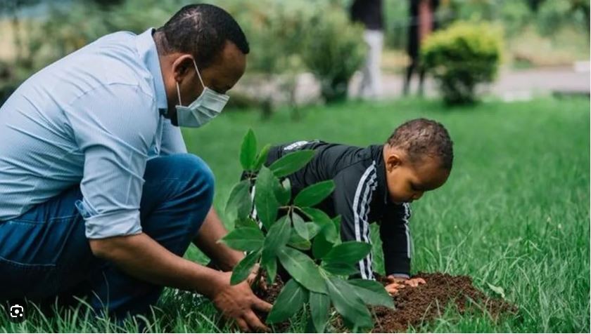 Điểm tin thế giới sáng 7/3: Giáo viên AI đầu tiên ở Ấn Độ, điểm tên bãi biển đẹp nhất thế giới Điểm tin thế giới sáng 7/3: Giáo viên AI đầu tiên ở Ấn Độ, điểm tên bãi biển đẹp nhất thế giới