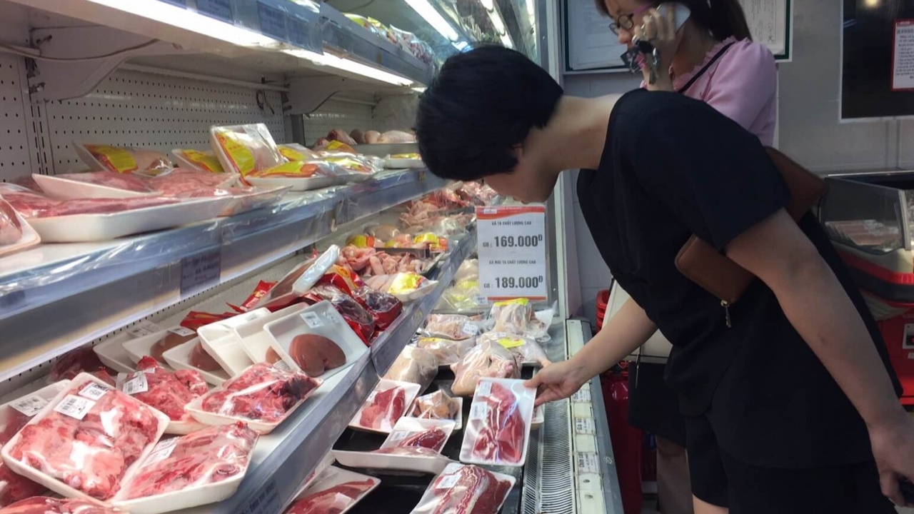 gia heo hoi hom nay 119 on dinh tren ca nuoc dao dong tu 57000 61000 dongkg