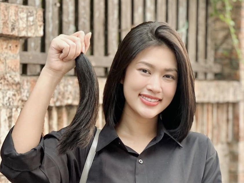Hoa hậu Đoàn Thiên Ân hiến tóc và hoạt động thiện nguyện dịp 8/3