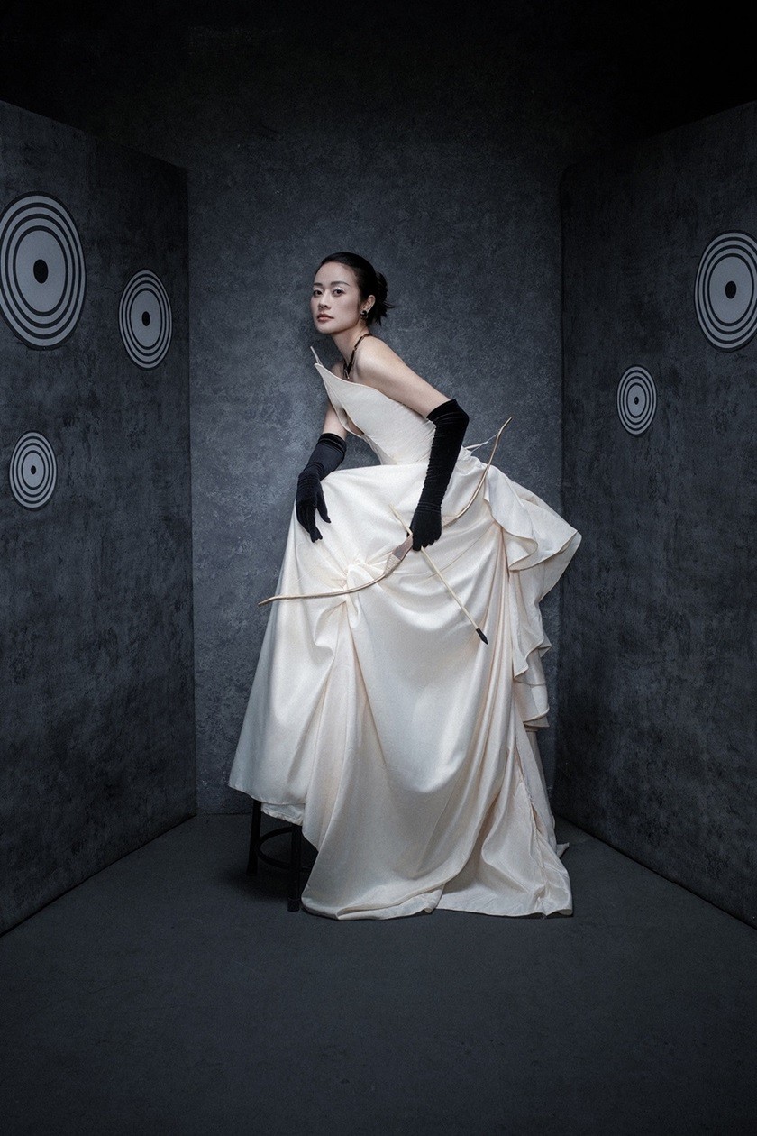 MC Phí Linh chụp bộ ảnh mừng ngày 8/3 và tâm sự về nghề dẫn chương trình truyền hình