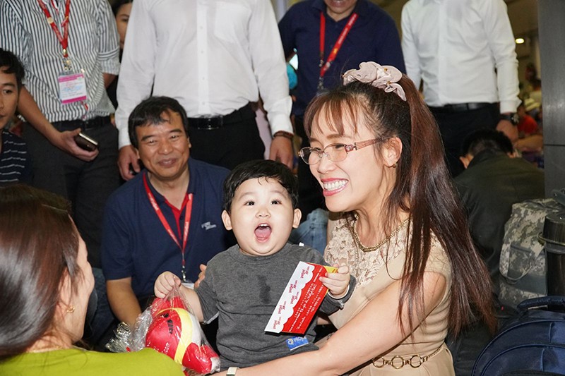 Nữ tỷ phú và ước mơ kết nối Việt Nam với thế giới Nữ tỷ phú và ước mơ kết nối Việt Nam với thế giới