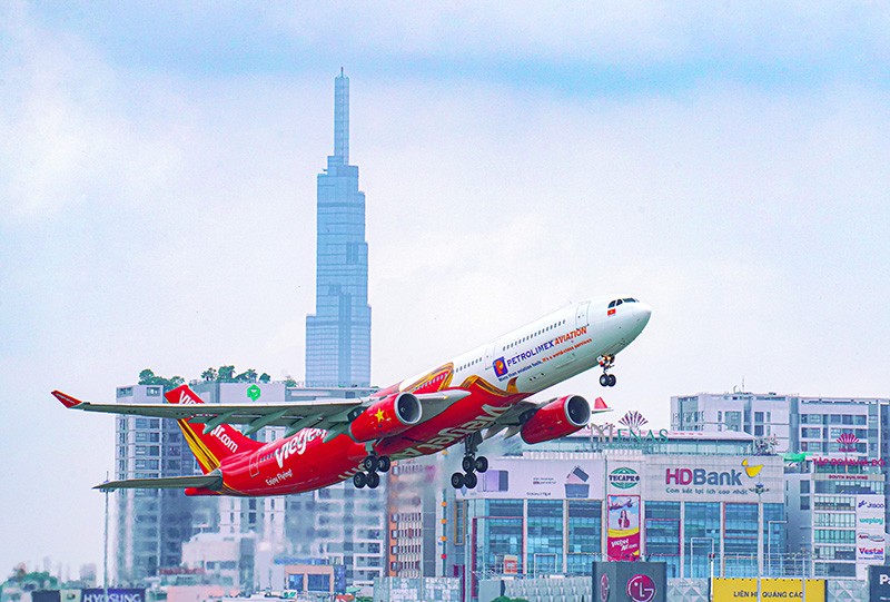 Nữ tỷ phú và ước mơ kết nối Việt Nam với thế giới Nữ tỷ phú và ước mơ kết nối Việt Nam với thế giới