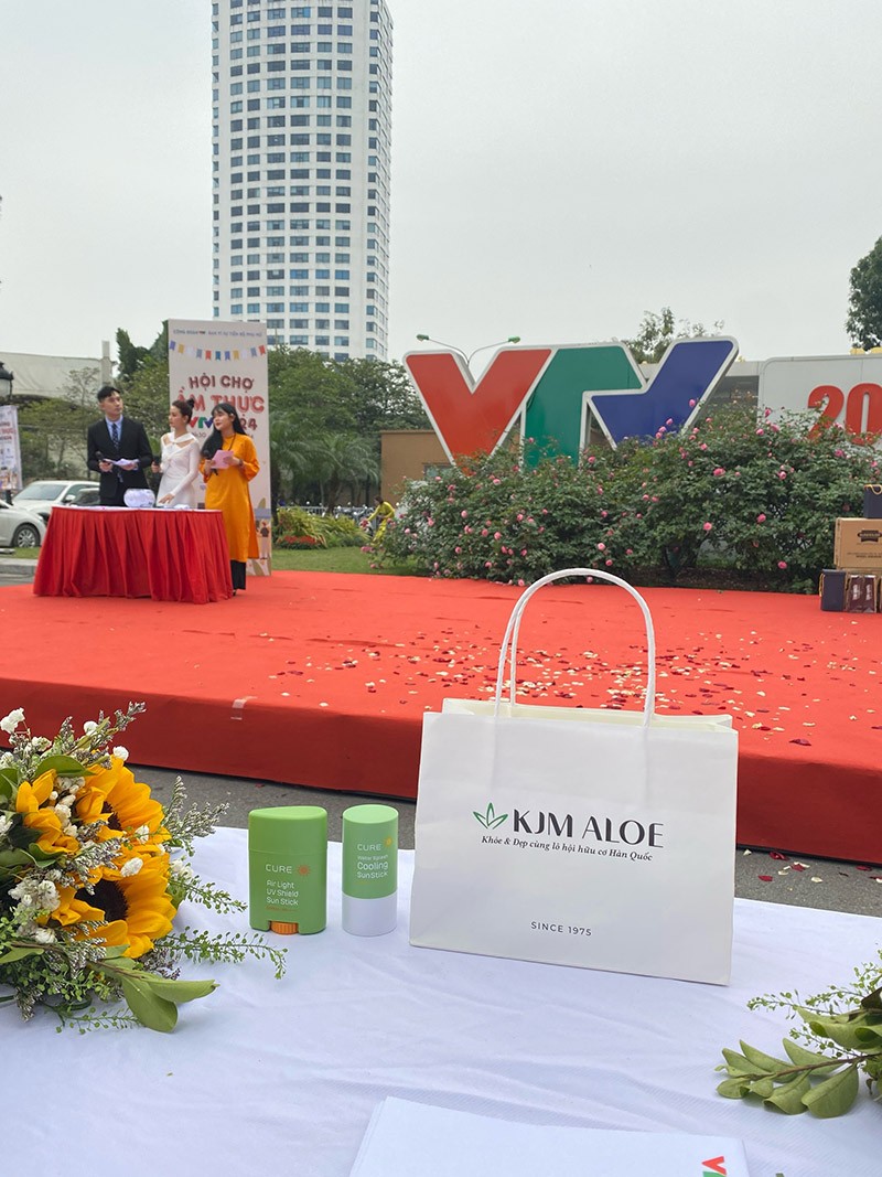 CURE VIỆT NAM đồng hành tài trợ Lễ hội ẩm thực VTV 2024 nhân dip kỷ niệm 114 năm ngày Quốc tế Phụ nữ