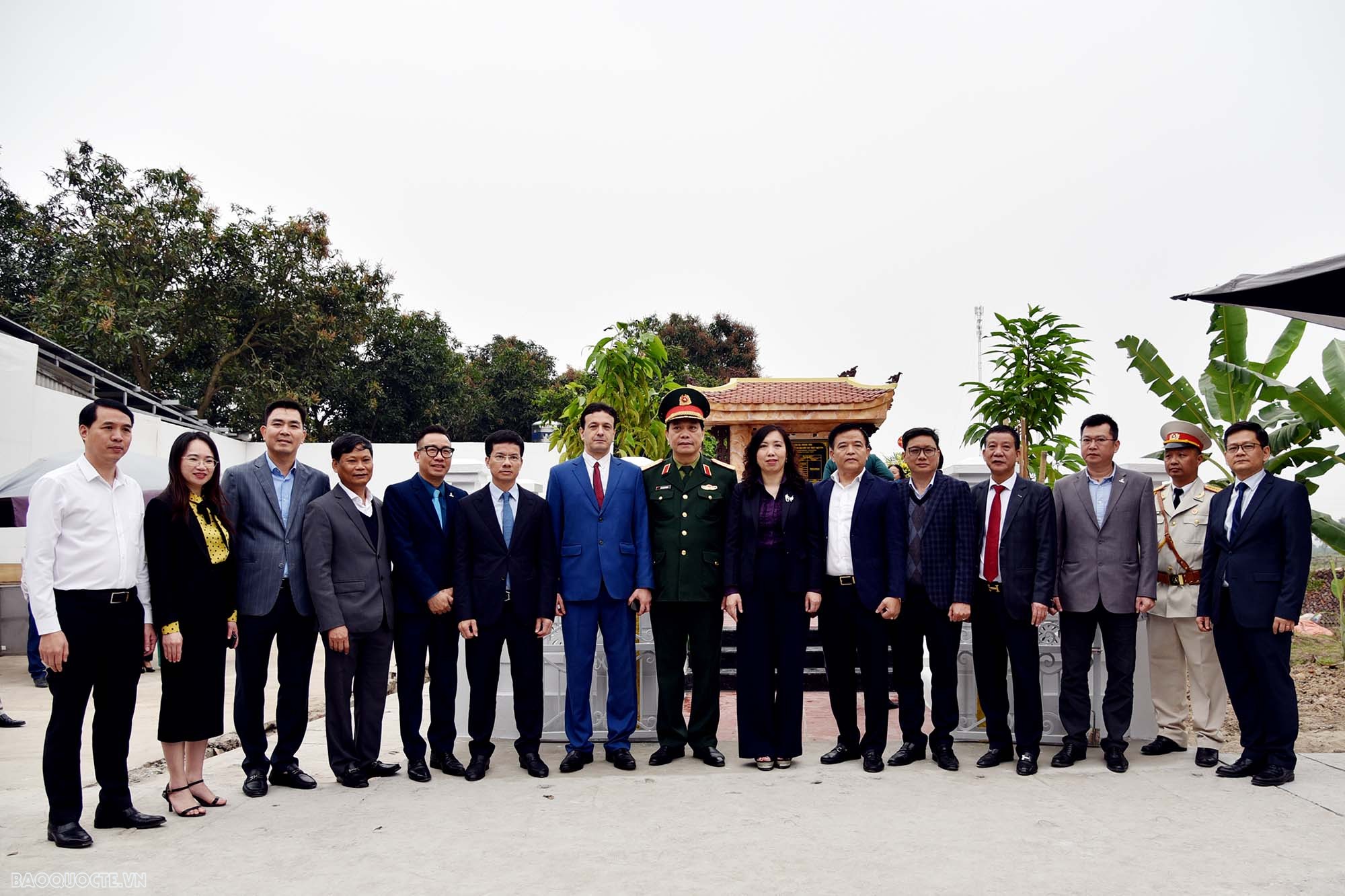 Khánh thành nâng cấp Khu tưởng niệm cán bộ, phóng viên Việt Nam-Algeria hy sịnh trong vụ tai nạn máy bay tại Sóc Sơn năm 1974 Khánh thành nâng cấp Khu tưởng niệm cán bộ, phóng viên Việt Nam-Algeria hy sịnh trong vụ tai nạn máy bay tại Sóc Sơn năm 1974