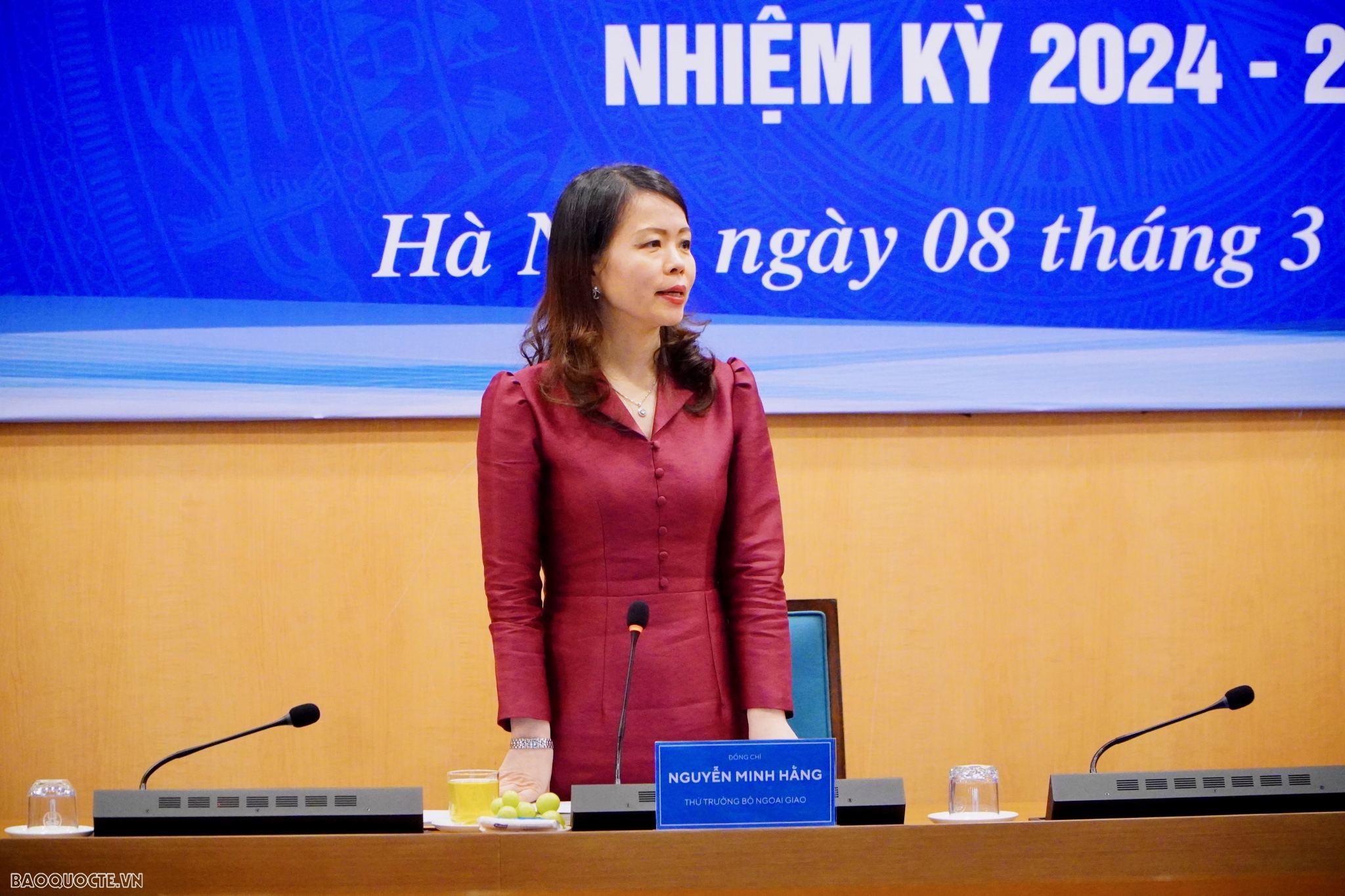 Đoàn Trưởng Cơ quan đại diện Việt Nam tại nước ngoài nhiệm kỳ 2024-2027 làm việc với UBND thành phố Hà Nội