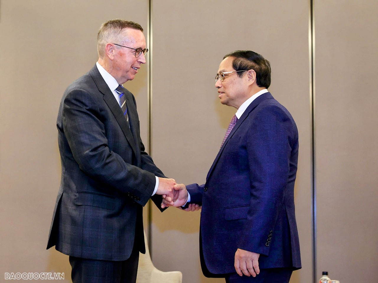 Sáng 10/3, tại Auckland, trong chương trình chuyến thăm chính thức New Zealand, Thủ tướng Chính phủ Phạm Minh Chính đã tiếp GS. Neil Quigley, Hiệu trưởng Đại học Waikato, đồng thời là Chủ tịch Hội đồng thành viên Ngân hàng Dự trữ (Ngân hàng Trung ương) New Zealand.