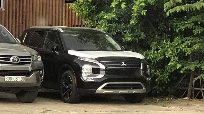 Cận cảnh Mitsubishi Outlander GSR 2024 vừa ra mắt tại Australia, giá 900 triệu đồng Cận cảnh Mitsubishi Outlander GSR 2024 vừa ra mắt tại Australia, giá 900 triệu đồng