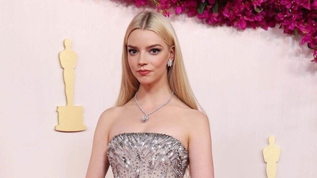 Chiêm ngưỡng những bộ đầm thời trang cao cấp trên thảm đỏ lễ trao giải Oscar 2024