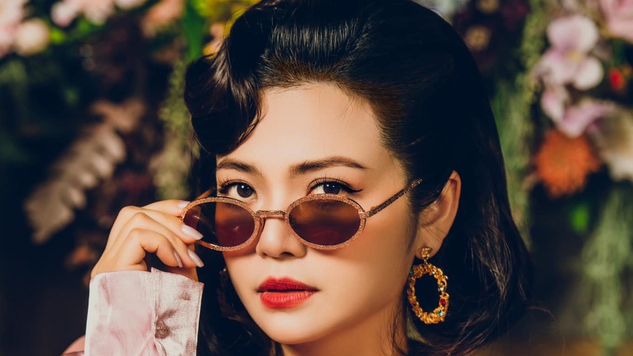 Sao Việt: Diễn viên Kiều Anh đẹp ma mị, Hồng Diễm lên đồ thanh lịch