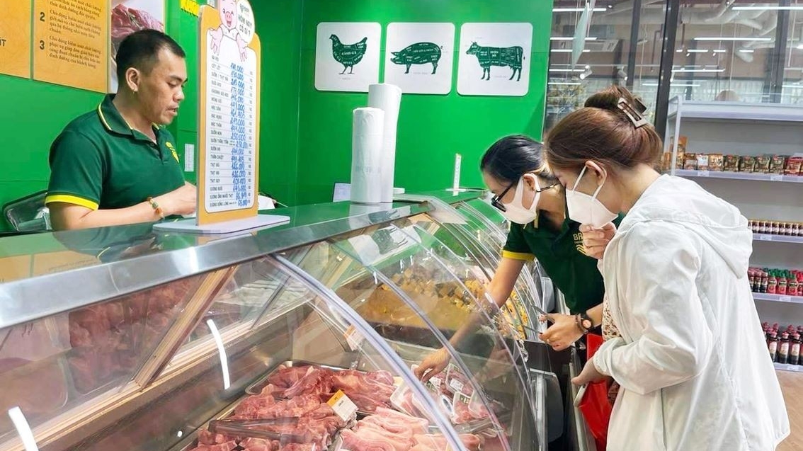 gia heo hoi hom nay 811 mien bac tiep da giam mien trung tay nguyen mien nam di ngang