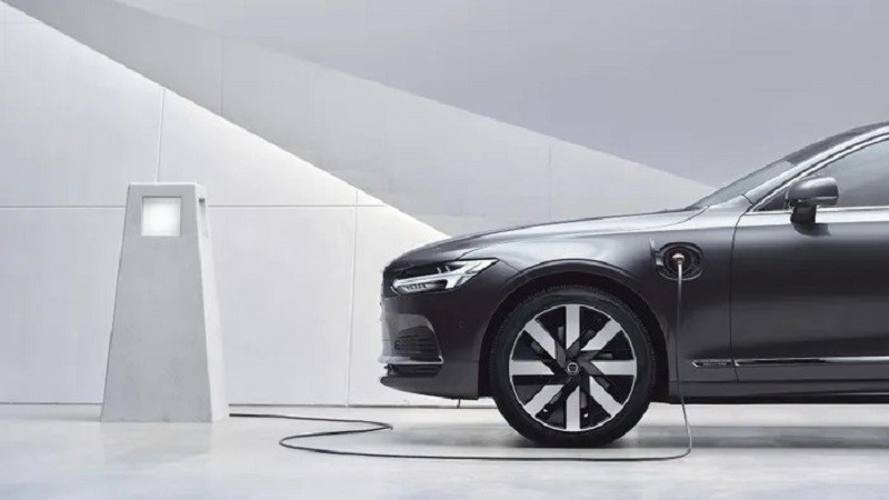 Đại lý nhận cọc Volvo S90 Recharge Ultimate, báo giá khoảng 2,89 tỷ đồng
