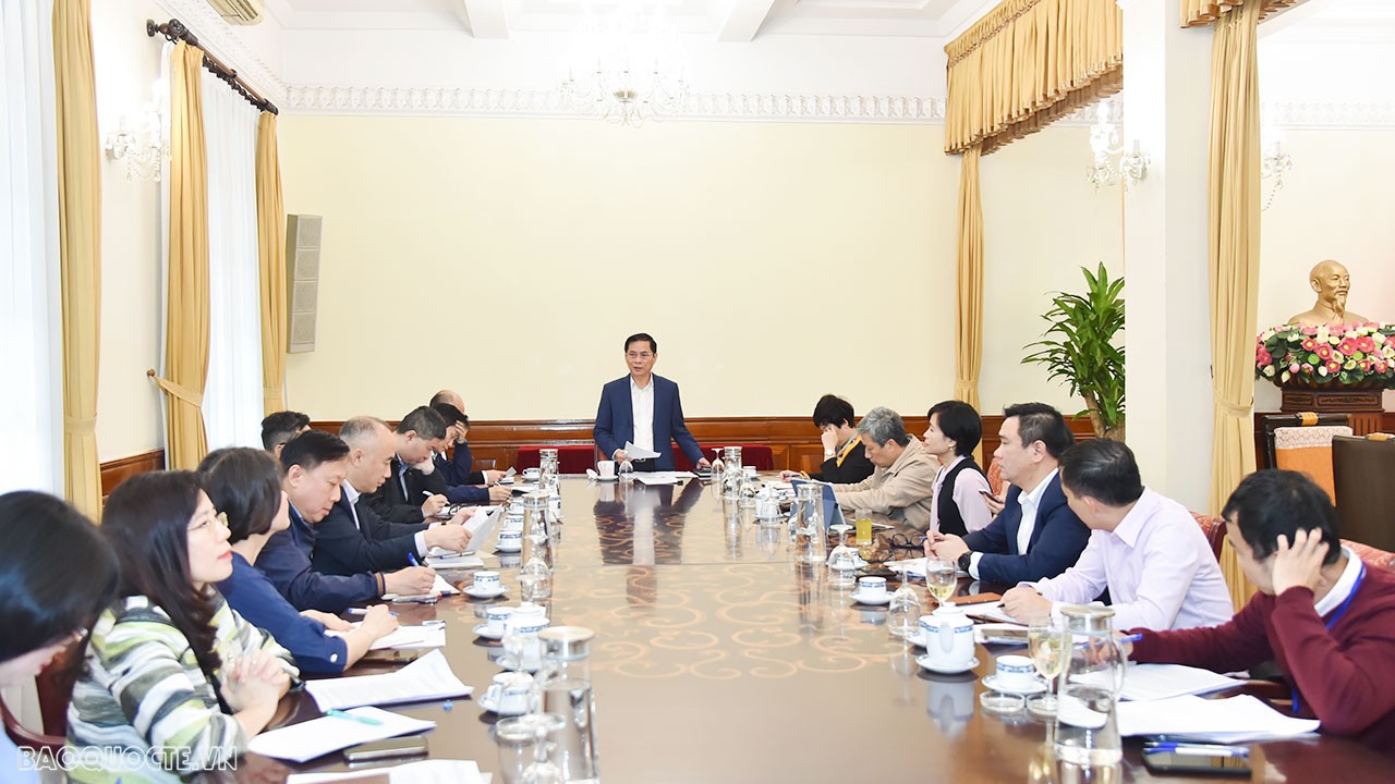 Đẩy mạnh cải cách hành chính và chuyển đổi số, góp phần phòng, chống tham nhũng, tiêu cực Đẩy mạnh cải cách hành chính và chuyển đổi số, góp phần phòng, chống tham nhũng, tiêu cực