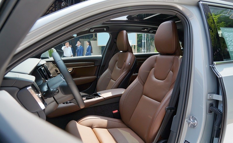 Cận cảnh Volvo S90 Recharge vừa ra mắt tại Việt Nam, giá từ 2,89 tỷ đồng Cận cảnh Volvo S90 Recharge vừa ra mắt tại Việt Nam, giá từ 2,89 tỷ đồng