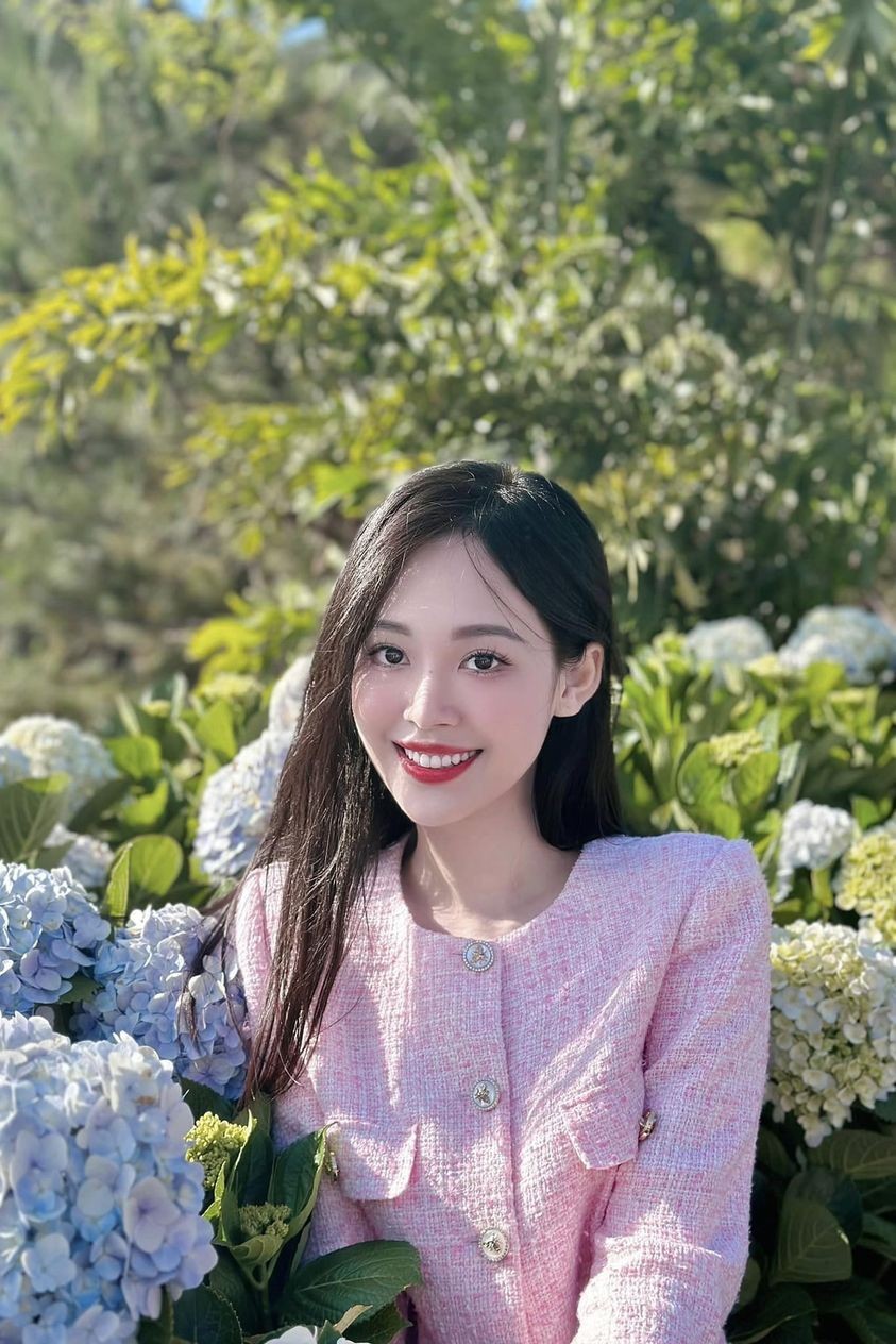 Á hậu Trịnh Thùy Linh Á hậu Trịnh Thùy Linh