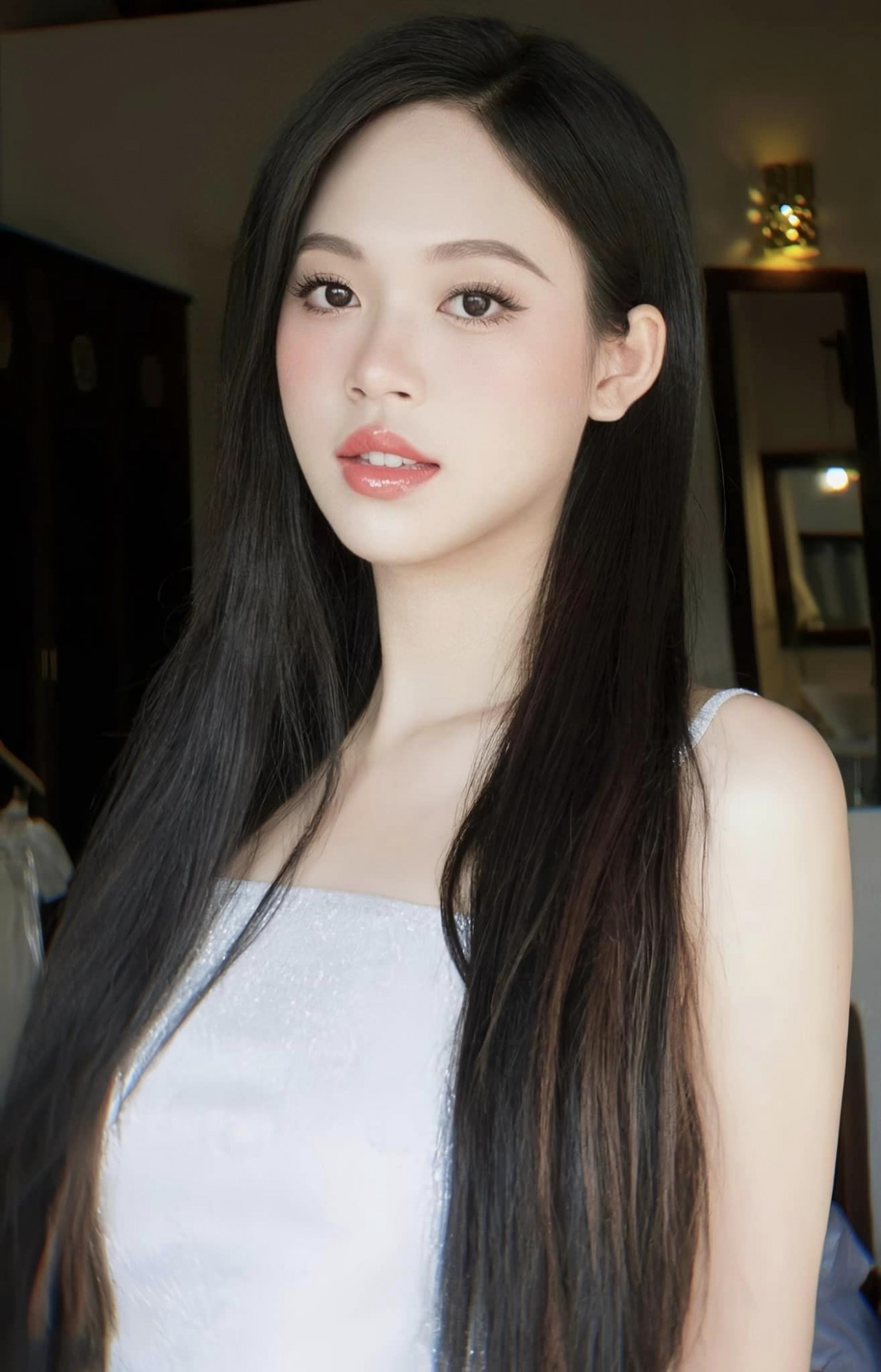 Á hậu Trịnh Thùy Linh Á hậu Trịnh Thùy Linh