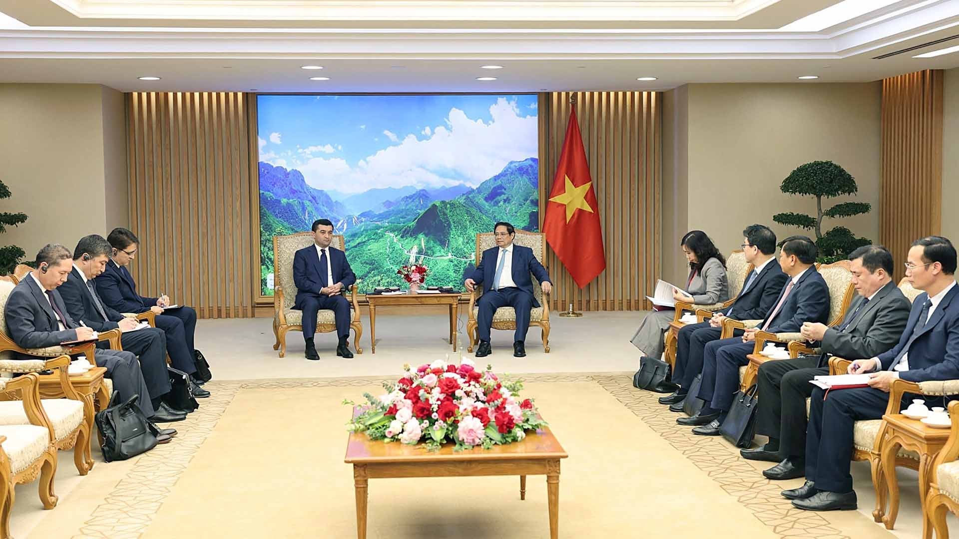 Thủ tướng Phạm Minh Chính tiếp Bộ trưởng Ngoại giao Uzbekistan