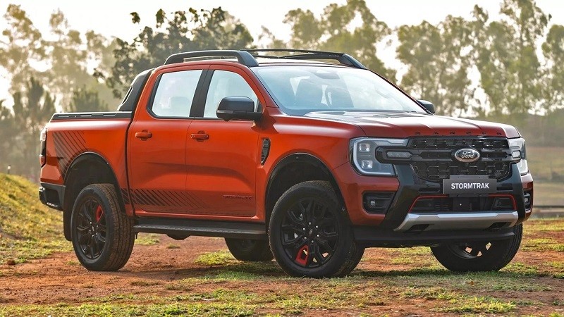 Ford Ranger Stormtrak 2024 là một trong những mẫu xe gầm cao sắp trình làng khách Việt. Ford Ranger Stormtrak 2024 là một trong những mẫu xe gầm cao sắp trình làng khách Việt.