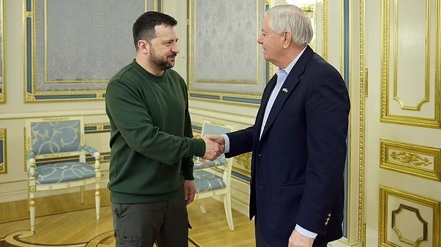 xung dot ngaukraine ong zelensky thuc giuc quoc hoi my mo hau bao tho nhi ky khong vui vi eu