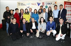 Xây dựng và phát triển cộng đồng người Việt yêu nghệ thuật tại Anh