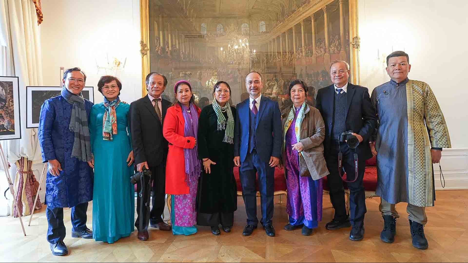 Tạp chí Cercle Diplomatique của Áo ra ấn phẩm mùa Xuân 2024 về Việt Nam