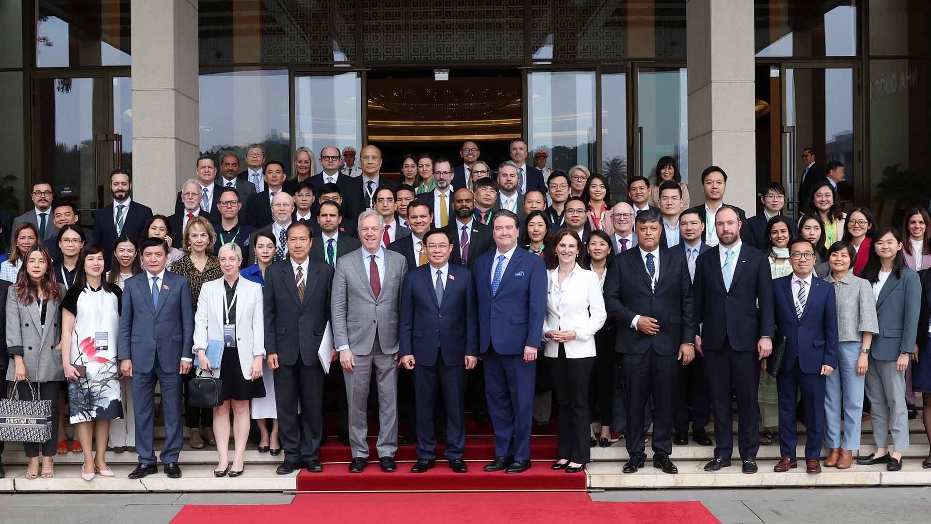 Chủ tịch Quốc hội Vương Đình Huệ tiếp Đoàn Hội đồng kinh doanh Hoa Kỳ-ASEAN Chủ tịch Quốc hội Vương Đình Huệ tiếp Đoàn Hội đồng kinh doanh Hoa Kỳ-ASEAN