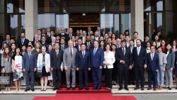 Chủ tịch Quốc hội Vương Đình Huệ tiếp Đoàn Hội đồng Kinh doanh Hoa Kỳ-ASEAN