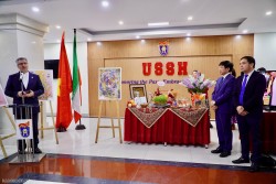 Đón Tết cổ truyền Nowruz của người Iran giữa lòng Thủ đô