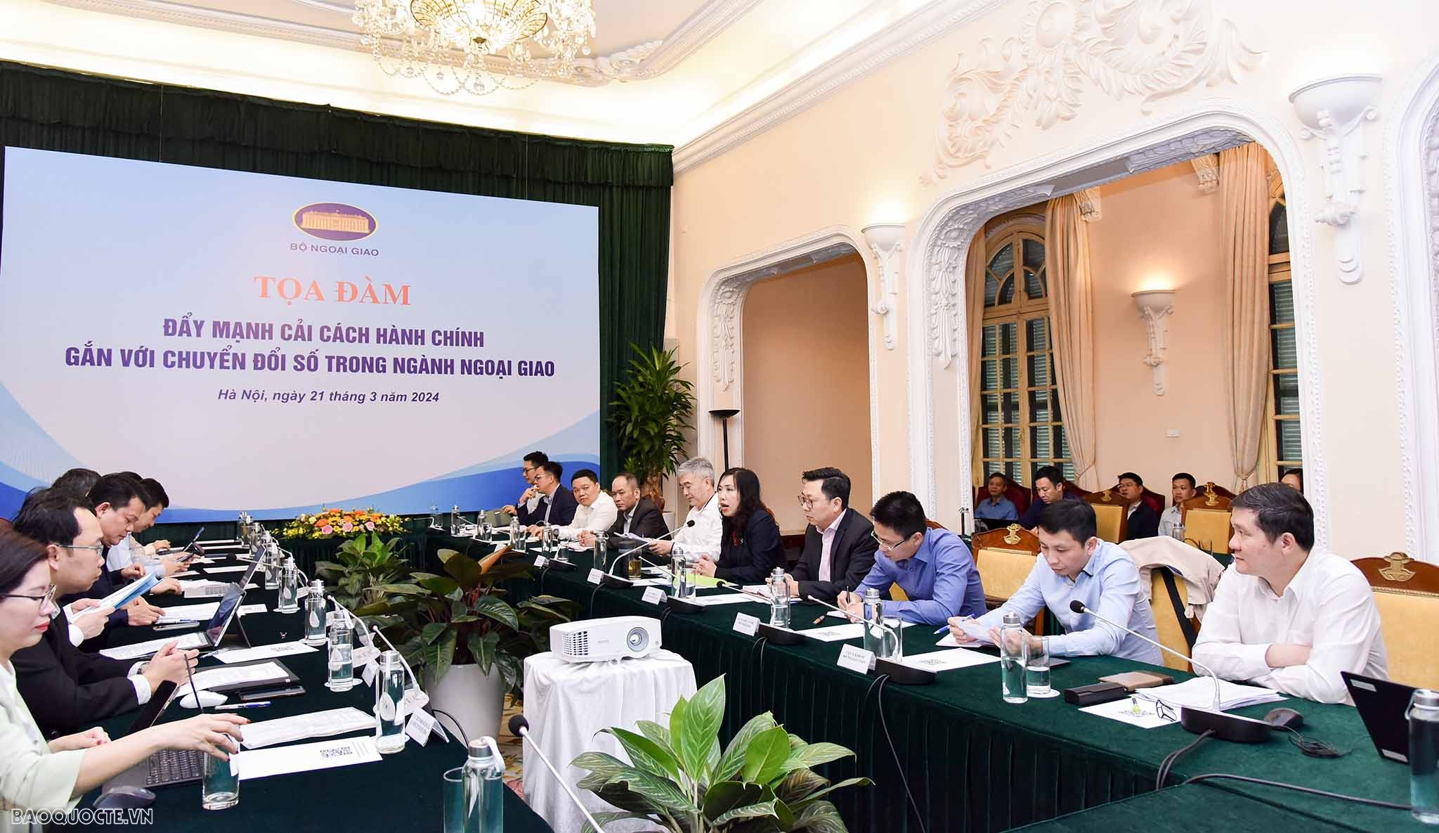 Đẩy mạnh cải cách hành chính gắn với chuyển đổi số trong ngành Ngoại giao