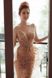 Sắc vóc 'vạn người mê' của Hoa hậu Jennifer Phạm