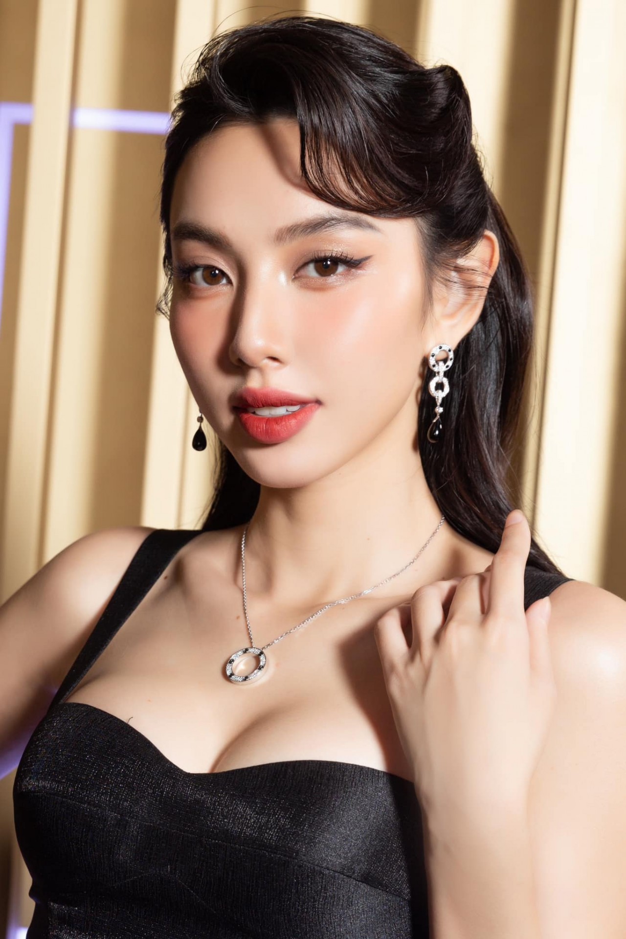 Nguyễn Thúc Thùy Tiên