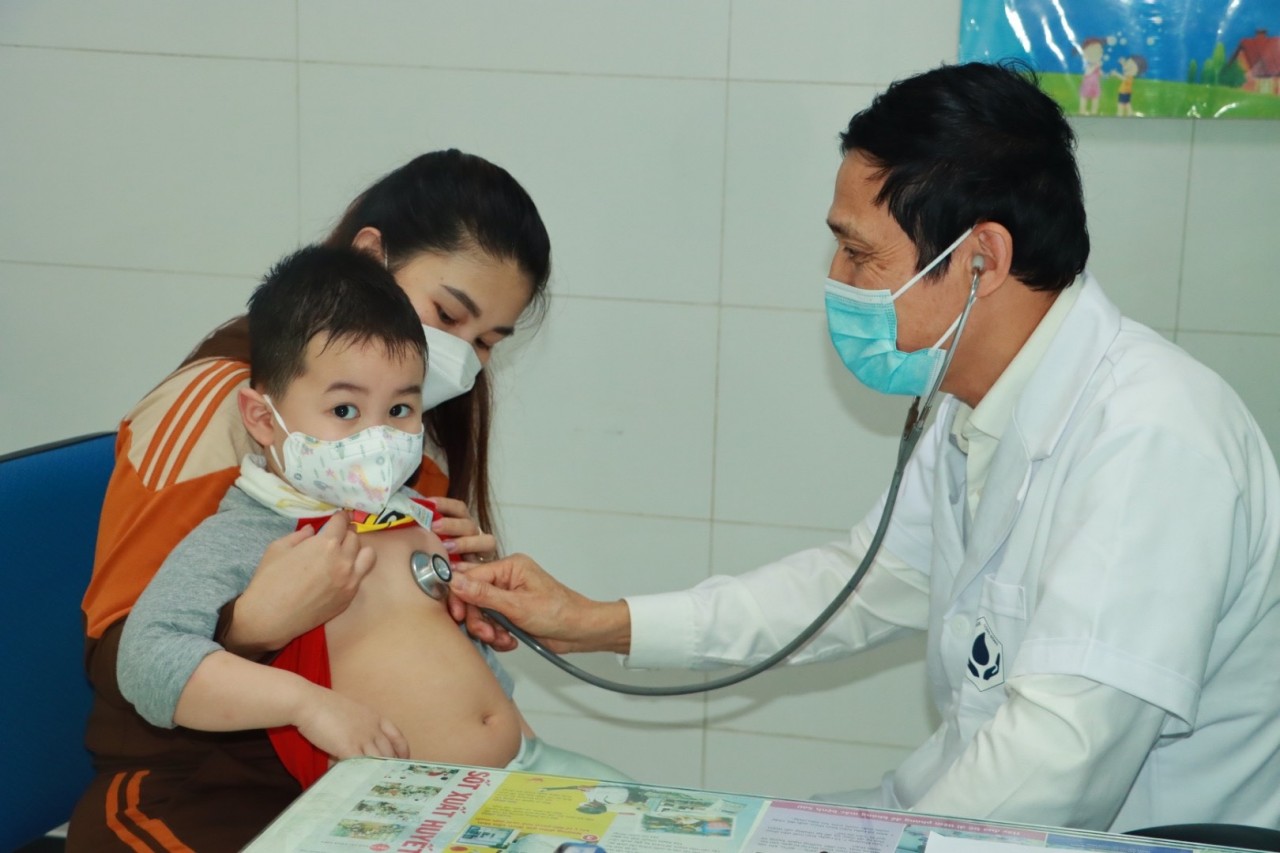 Tại sao nên tiêm phòng vaccine ngừa cúm?