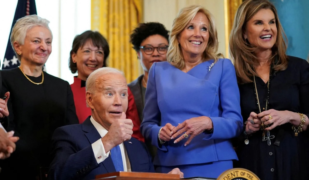 Ảnh ấn tượng (18 24/3): Ông Putin nói nước Nga sẽ mạnh mẽ hơn, lính bắn tỉa bảo vệ Tổng thống Mỹ, Thủ tướng trẻ nhất lịch sử nước EU này từ chức