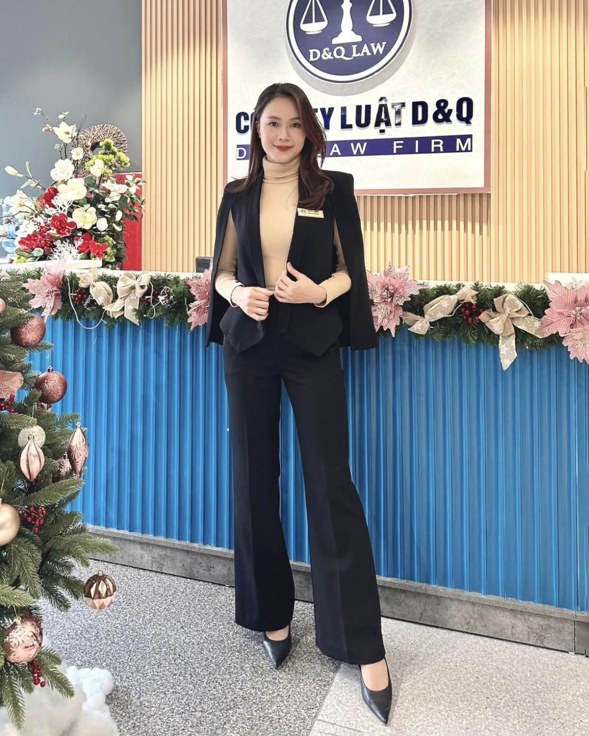 Diễn viên Hồng Diễm và phong cách thời trang công sở trên phim truyền hình