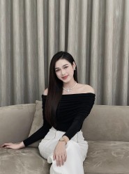 Đời thường xinh tươi, rạng rỡ của Hoa hậu Đỗ Thị Hà