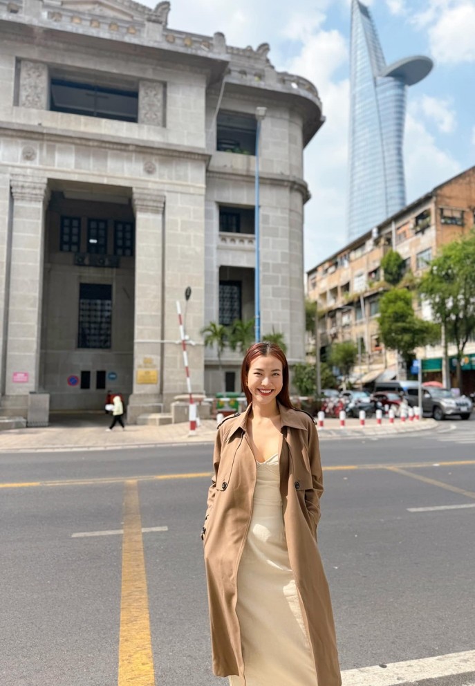 Lý Nhã Kỳ khoe dáng bốc lửa