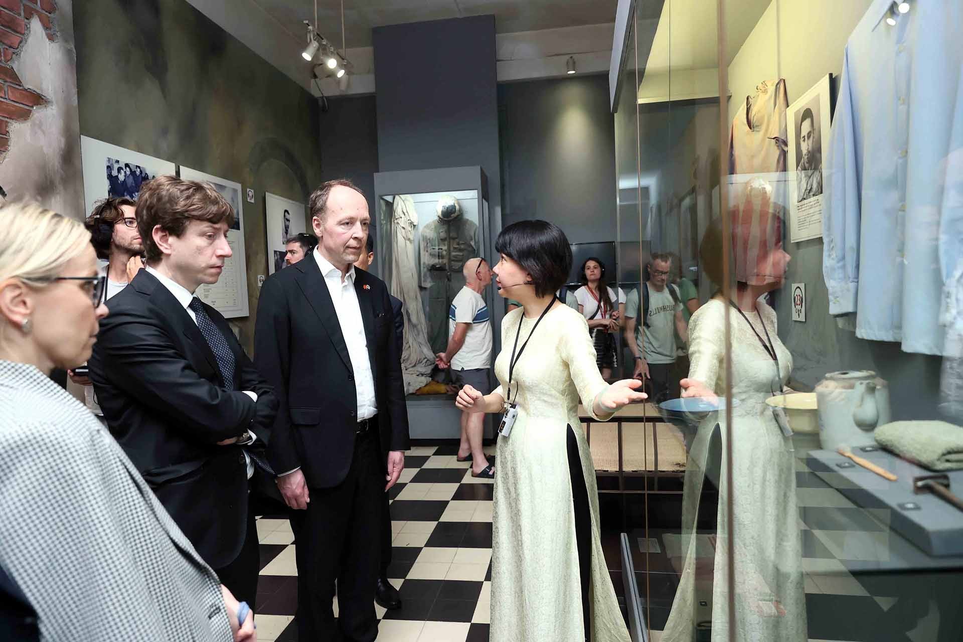 Hoạt động của Chủ tịch Quốc hội Phần Lan tại Việt Nam Hoạt động của Chủ tịch Quốc hội Phần Lan tại Việt Nam