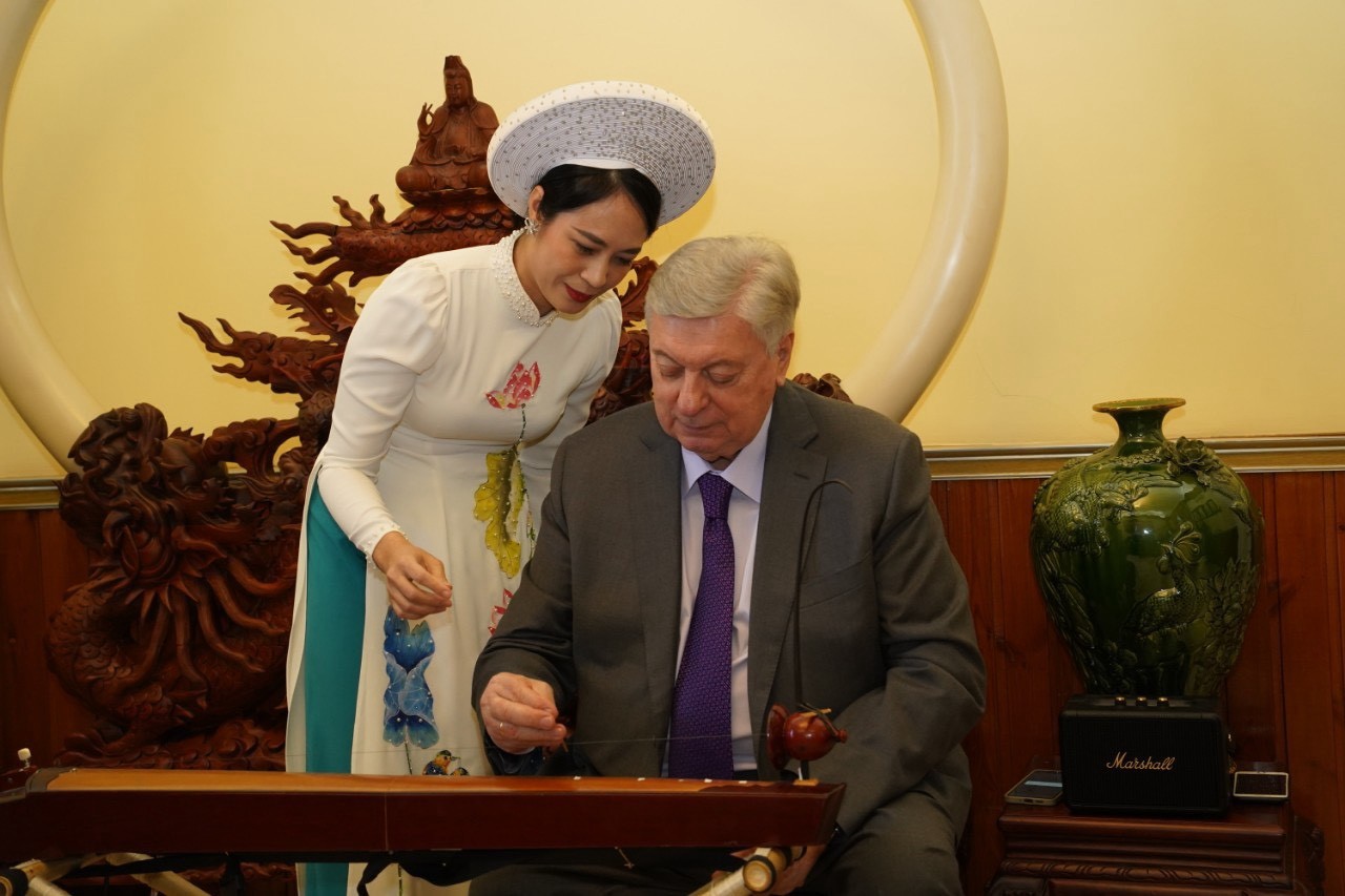 Học viện MGIMO coi trọng hợp tác với Việt Nam