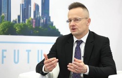 Hungary tuyên bố giữ liên lạc với lãnh đạo Nga đến cùng, Czech tính 'đường dài' về việc cử Đại sứ ở Moscow