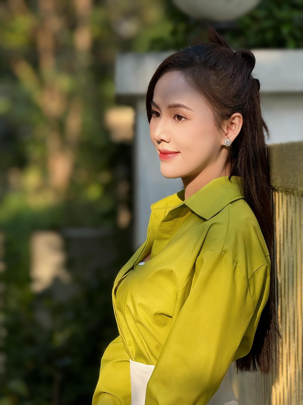 Diễn viên Minh Thu phim Lỡ hẹn với ngày xanh