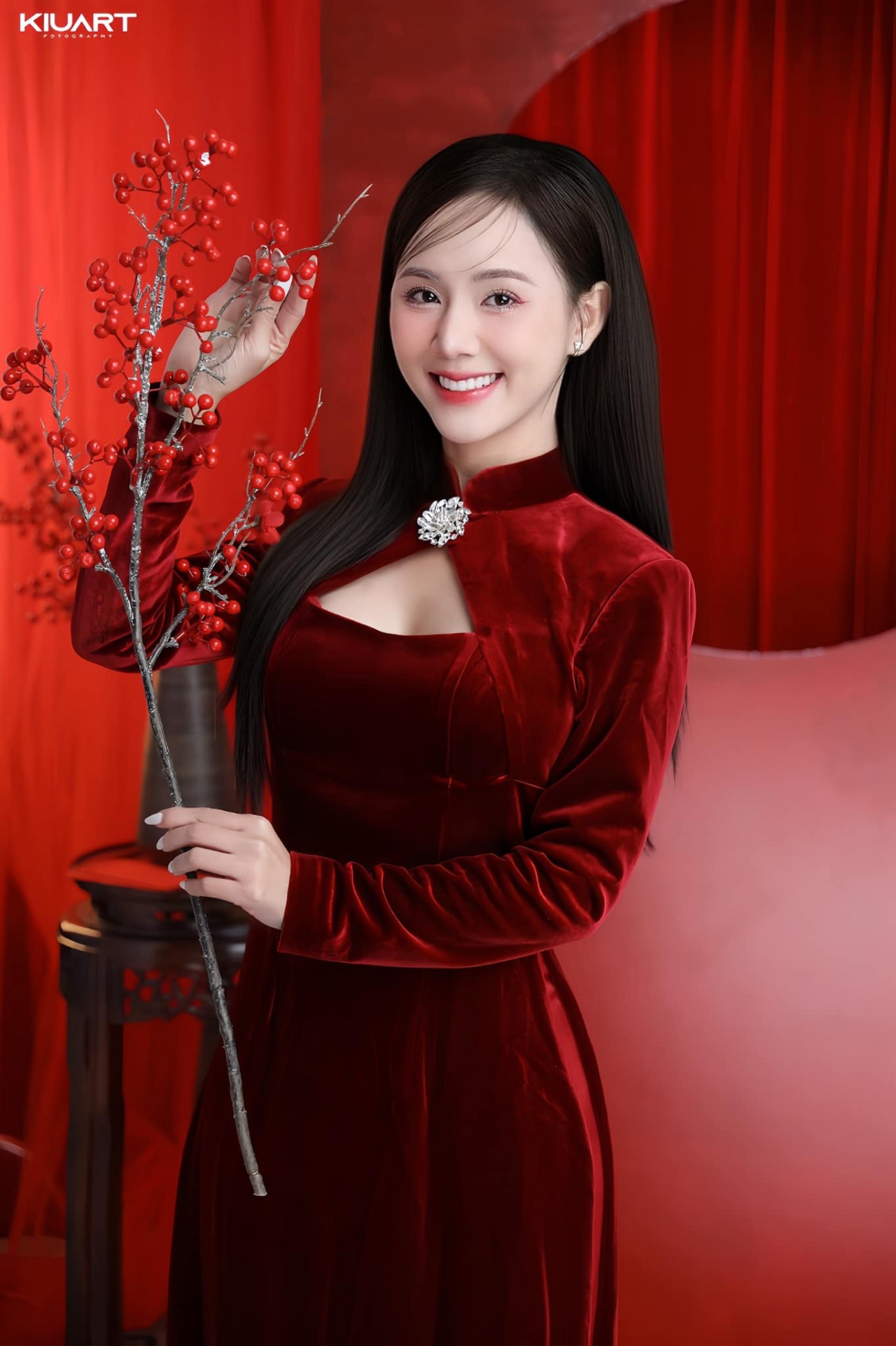 Diễn viên Minh Thu phim Lỡ hẹn với ngày xanh