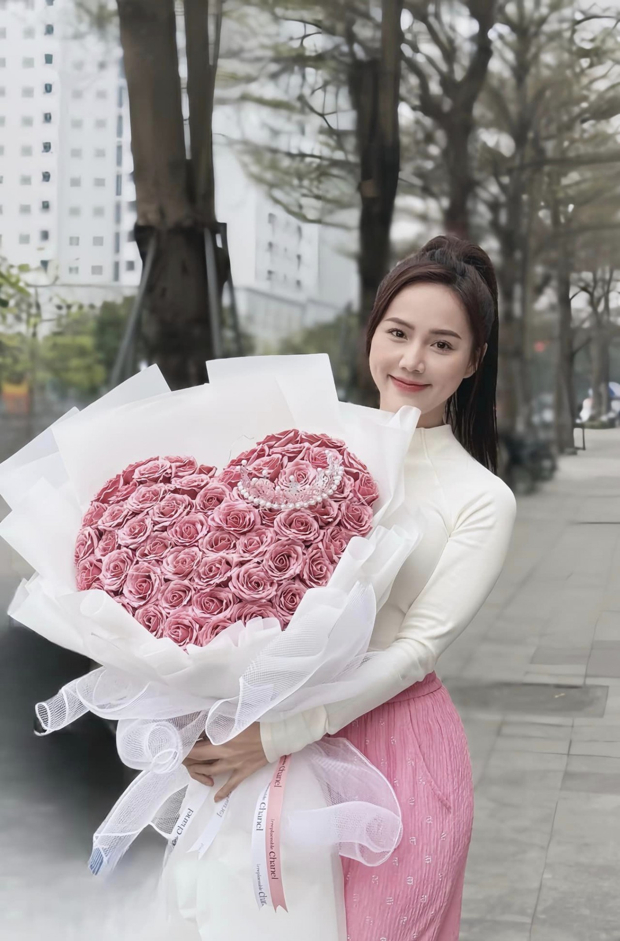 Diễn viên Minh Thu phim Lỡ hẹn với ngày xanh