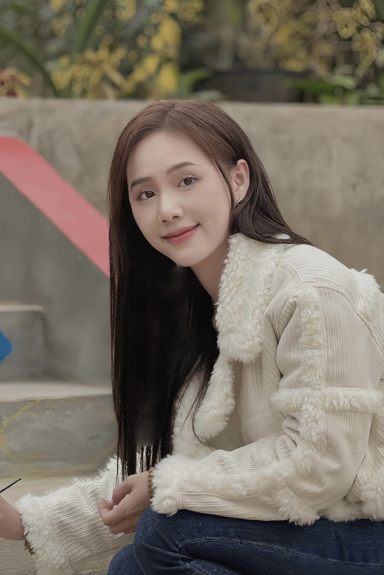 Diễn viên Minh Thu phim Lỡ hẹn với ngày xanh