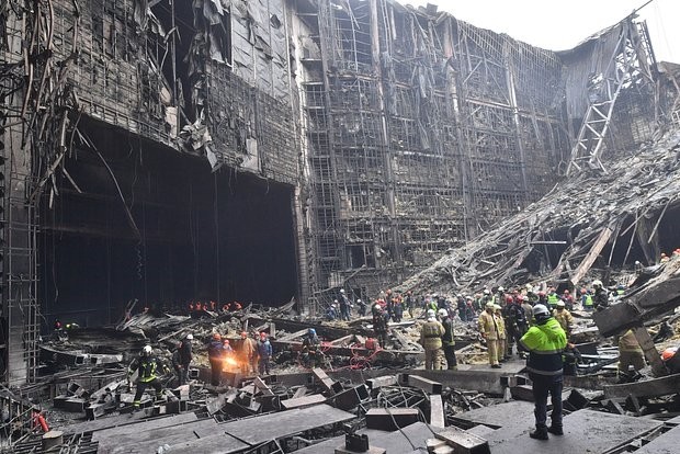 Lao động nhập cư Tajikistan ồ ạt rời khỏi Nga sau vụ tấn công nhà hát ở Moscow