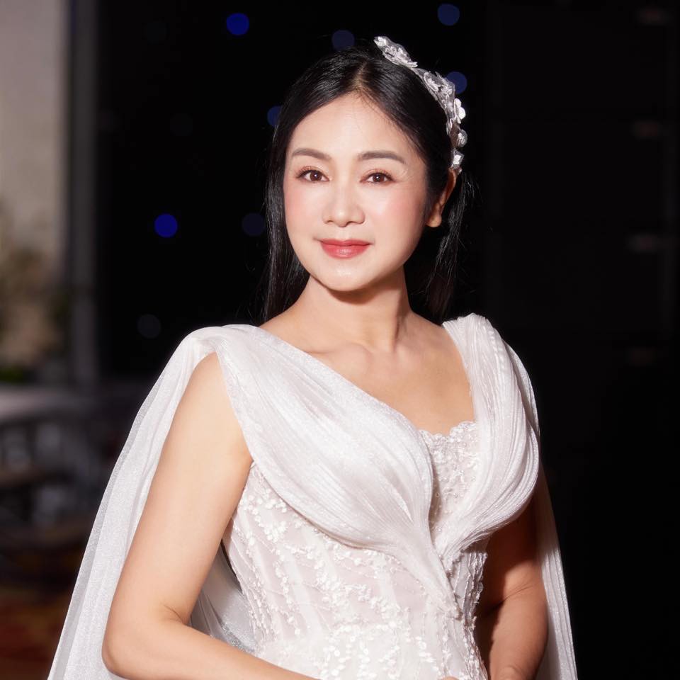 NSND Thu Hà 'trẻ mãi không già' NSND Thu Hà 'trẻ mãi không già'