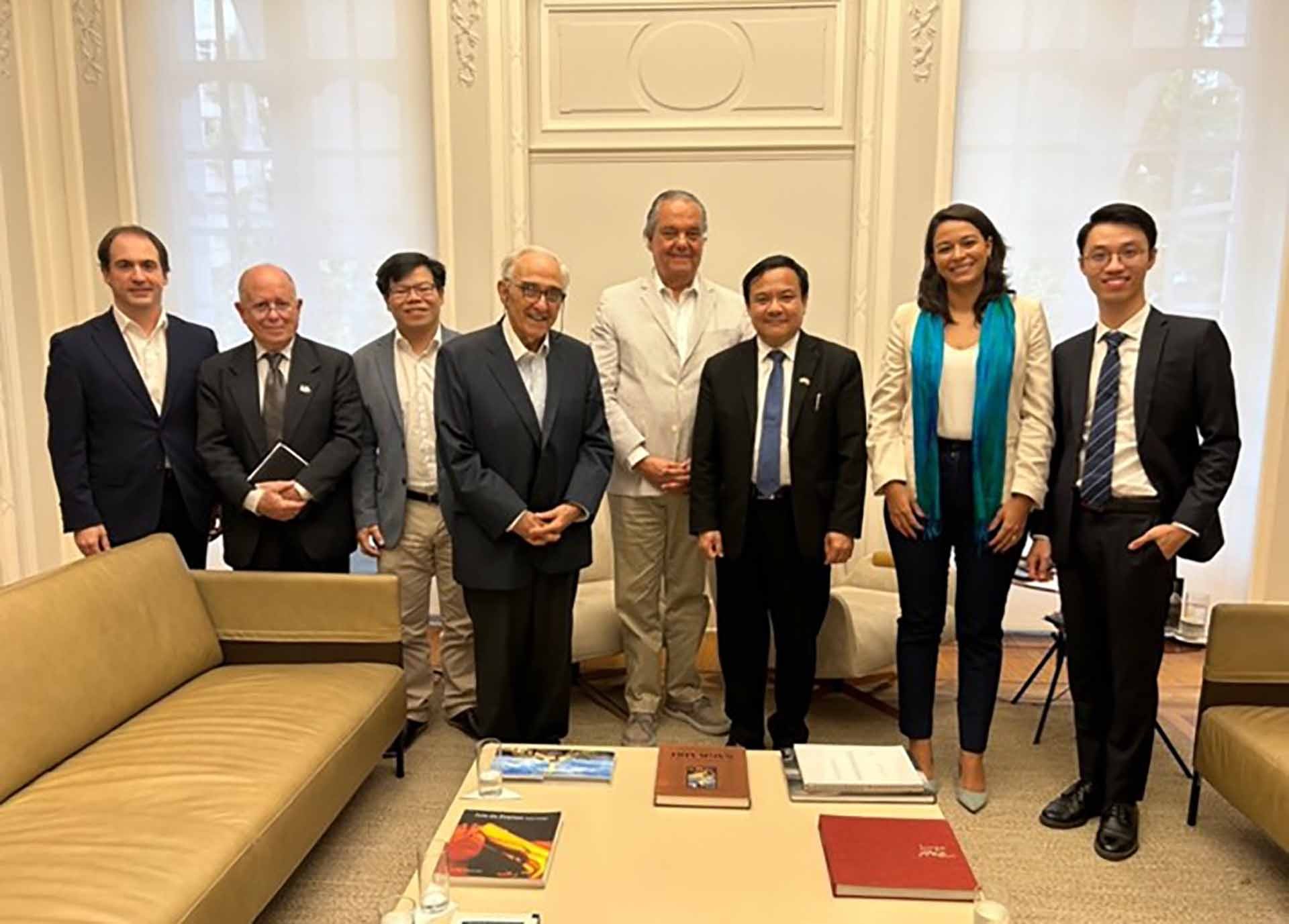 Bang Rio de Janeiro, Brazil mong muốn đẩy mạnh hợp tác giáo dục, du lịch, văn hoá với Việt Nam