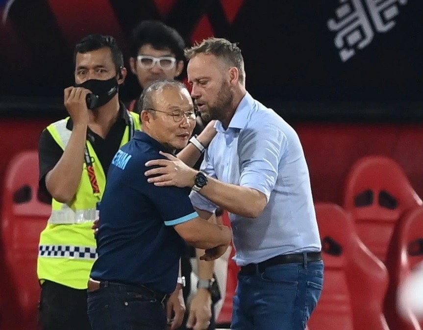 hlv mano polking khen doi tuyen viet nam nhieu cau thu gioi va muon dan dat doi bong