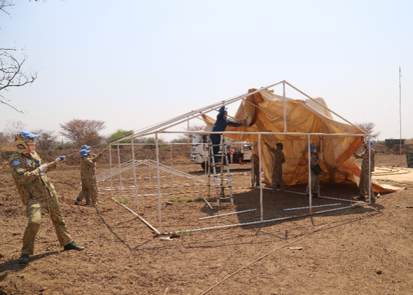 Đội Công binh Việt Nam xây dựng doanh trại cho quân đội Ghana
