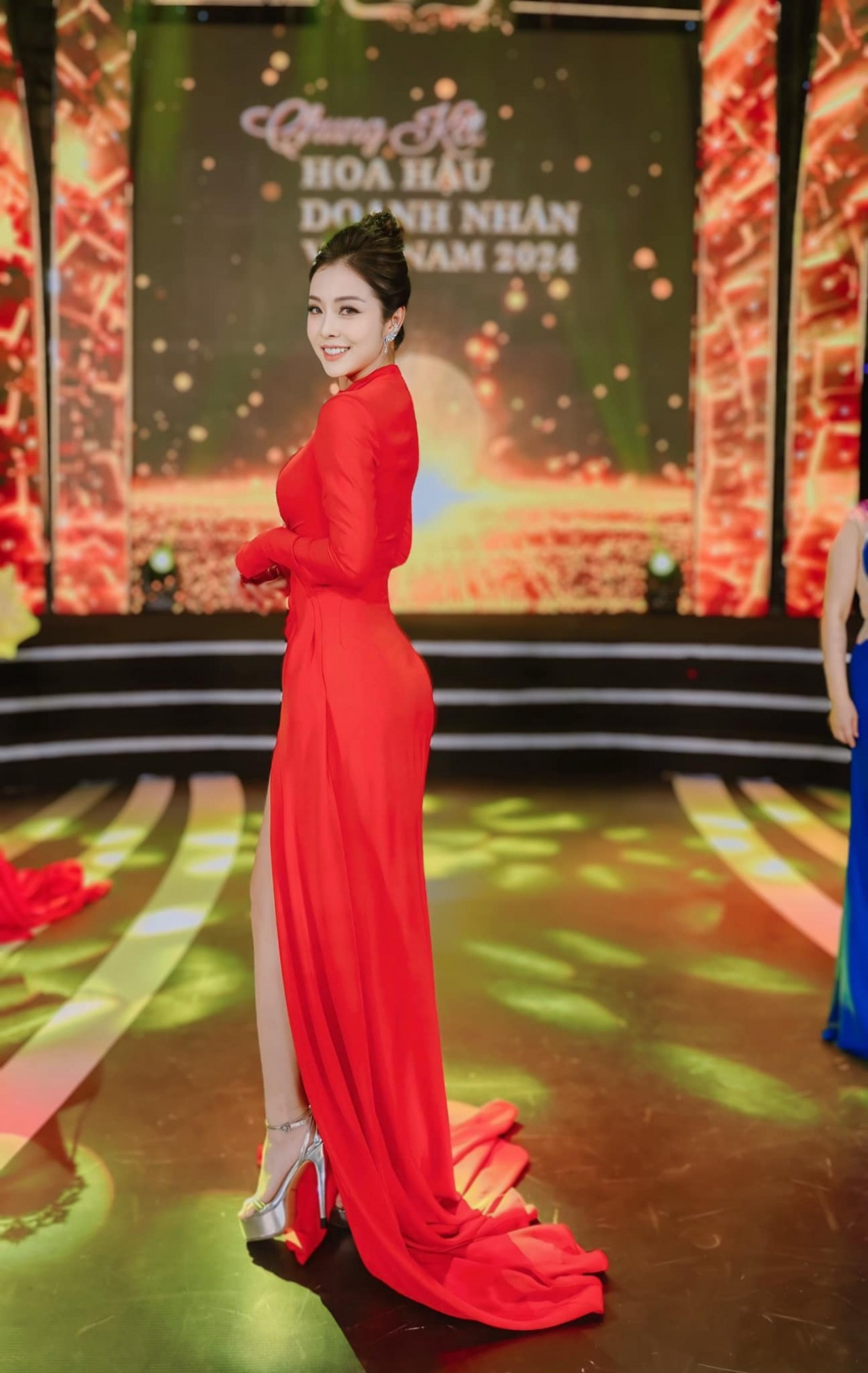 Hoa hậu Jennifer Phạm Hoa hậu Jennifer Phạm