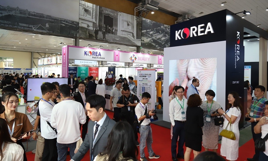 Gần 500 doanh nghiệp từ 16 quốc gia, vùng lãnh thổ tìm kiếm cơ hội hợp tác đầu tư tại Vietnam Expo 2024 Gần 500 doanh nghiệp từ 16 quốc gia, vùng lãnh thổ tìm kiếm cơ hội hợp tác đầu tư tại Vietnam Expo 2024